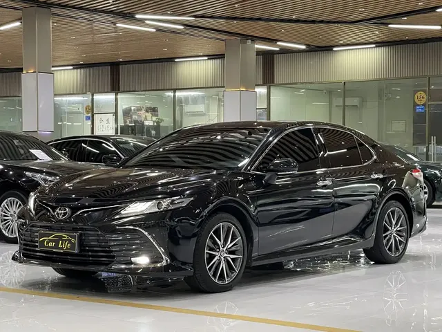 Toyota Camry 2021 2.5G Luxury Edition