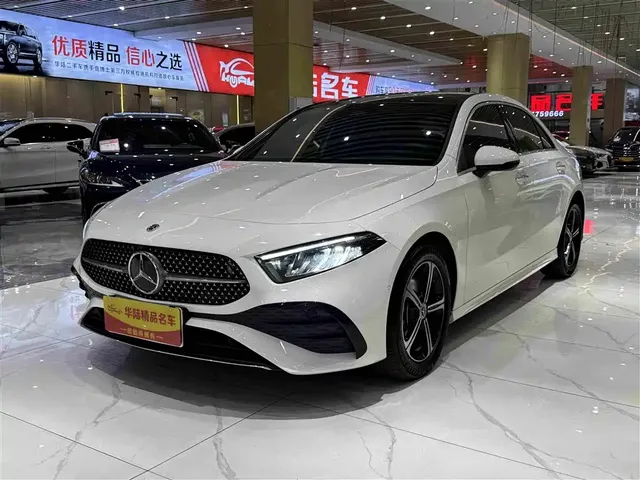 Mercedes-Benz A-Class 2024 A 200 L Fashion Edition