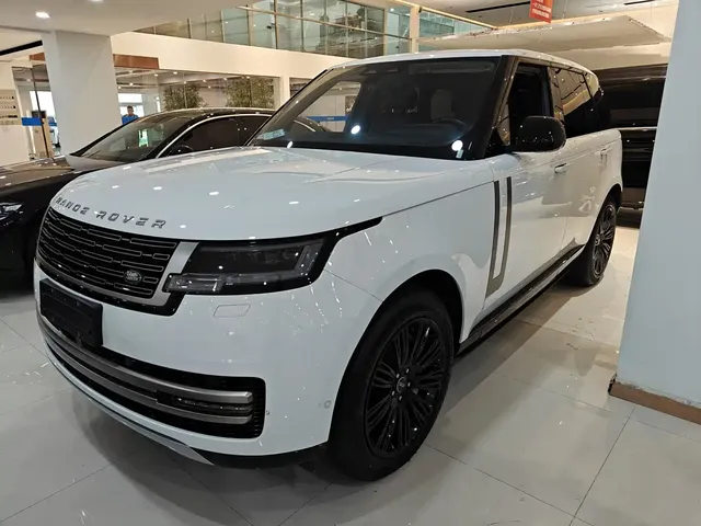 Land Rover Range Rover 2023 3.0 L6 360PS Golden Age Edition