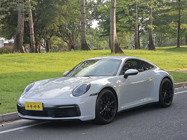 Porsche 911 2023 Carrera 3.0T