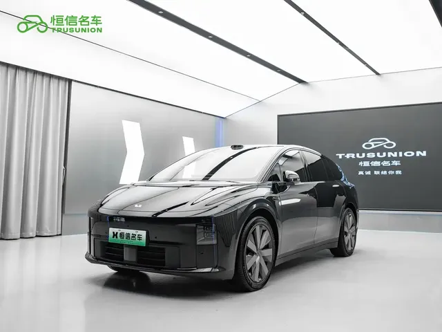 Li Auto i6 2025 4WD Base Model