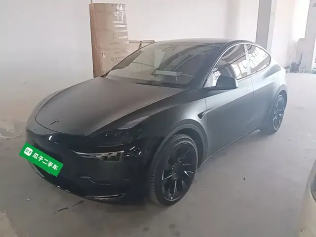 Tesla Model Y 2023 Long Range All-Wheel Drive Edition