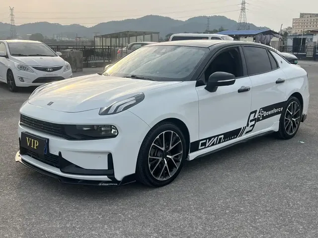 Lynk & Co 03 2019 2.0TD Auto Power Pro Version
