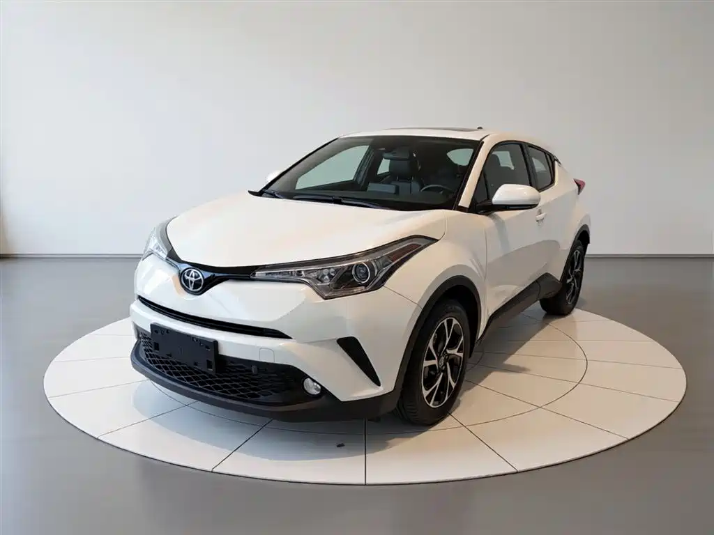 Toyota C-HR 2020 Model 2.0L Leading