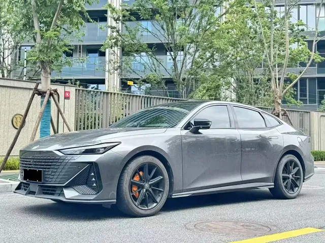 Changan UNI-V 2022 1.5T Premium Model