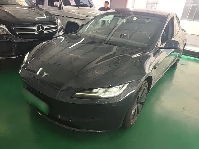 Tesla Model 3 2023 Rear-Wheel Drive