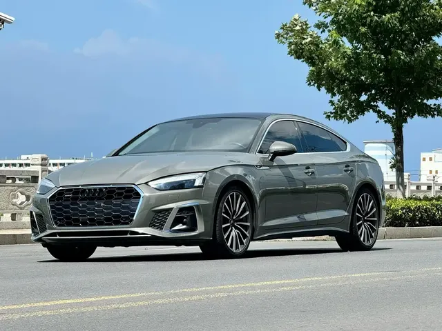 Audi A5 (Import) 2023 Sportback 40 TFSI quattro Luxury Dynamic