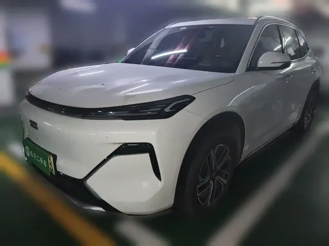Geely Galaxy Starship 7 EM-i 2025 Model 120km Voyage+ Edition