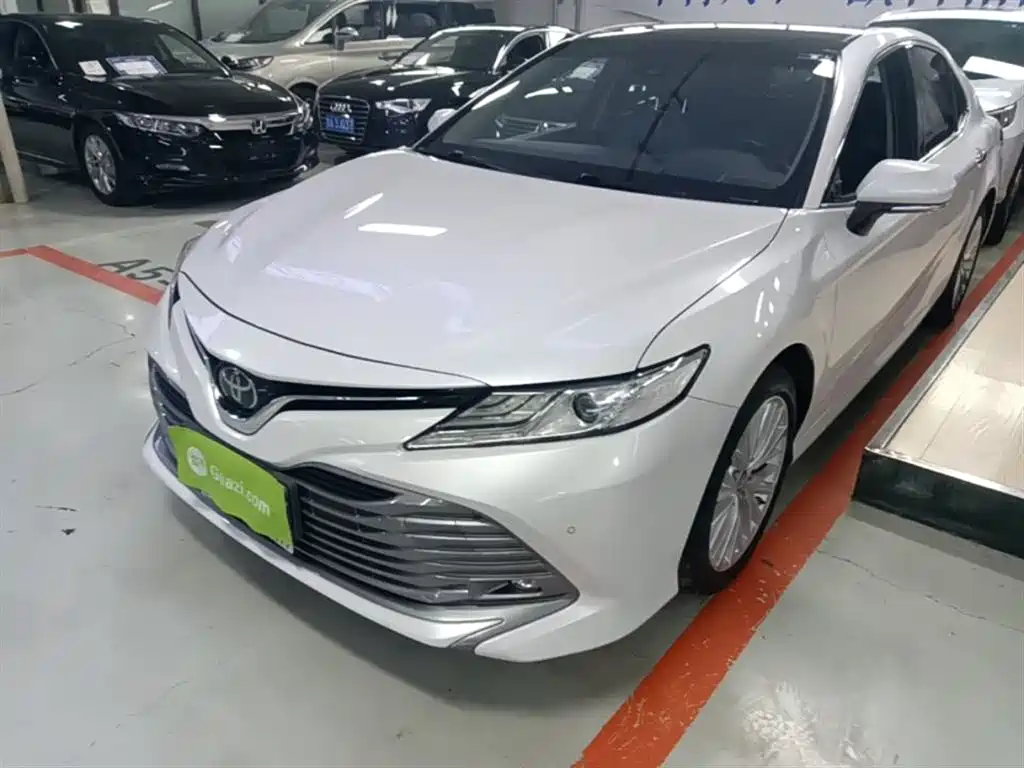 Toyota Camry 2019 2.5G Luxury Edition China VI