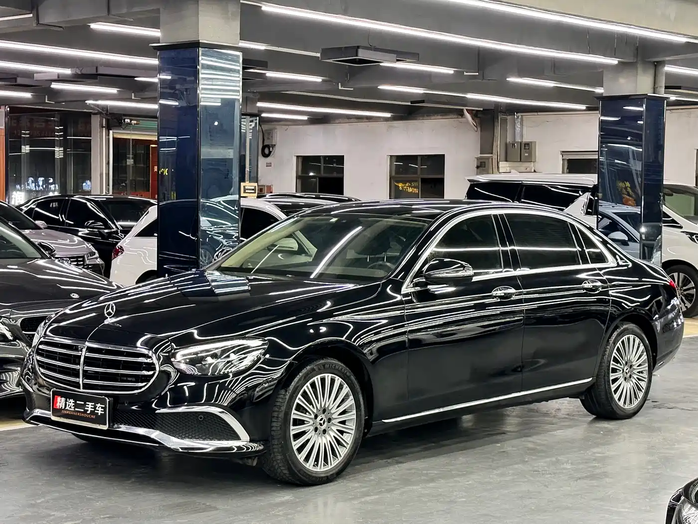 Mercedes-Benz E-Class 2022 E 300 L Fashion