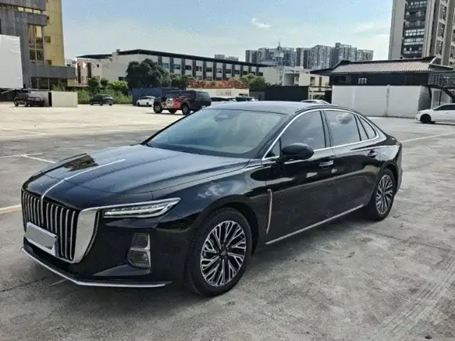 Hongqi H5 2024 2.0T Automatic Smart Connect Flag Smooth Edition