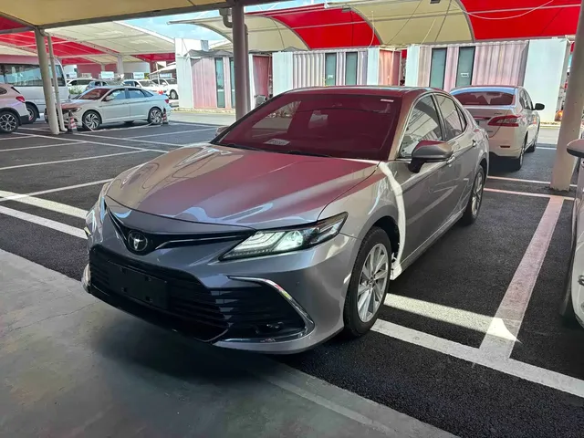 Toyota Camry 2021 2.0G Luxury Edition