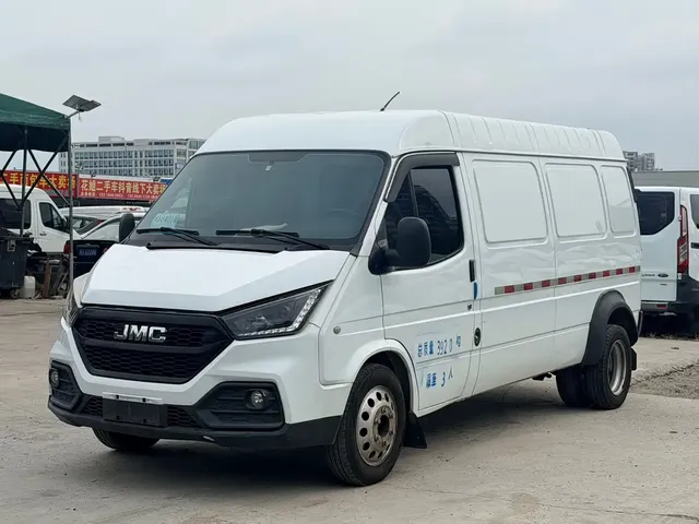 Jiangling Tesun 2021 Model 2.8T Space King Taurus Edition Long Wheelbase Medium-High Roof Dual Rear Tires 3-Seater Diesel China VI JX493