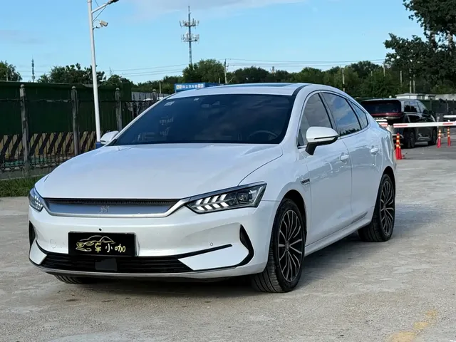 BYD Qin PLUS 2021 Model EV 600KM Flagship