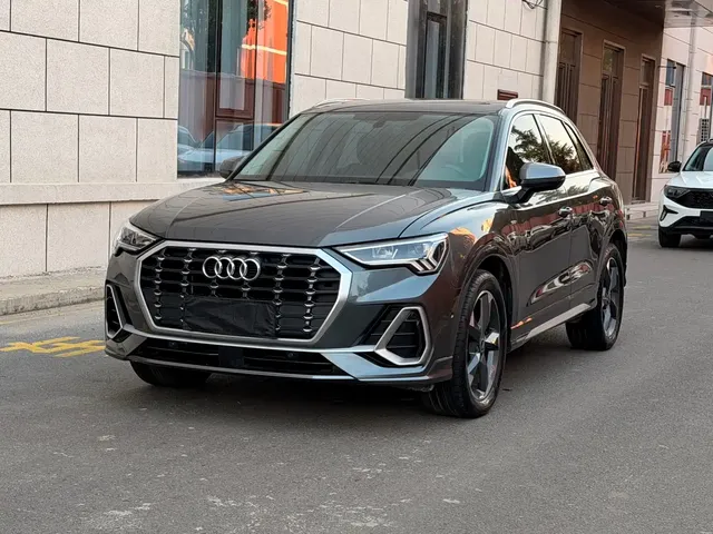 Audi Q3 2023 35 TFSI Fashion Dynamic (1.4T)