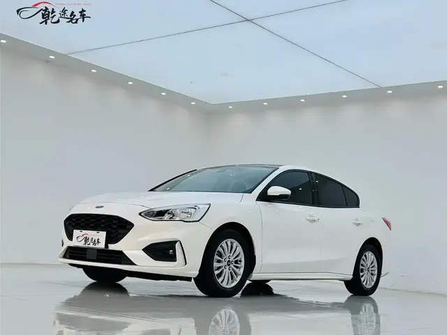 Ford Focus 2020 Sedan EcoBoost 180 Automatic Sharp Trend Type