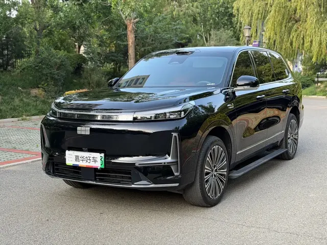 Geely Galaxy M9 2025 Base Model