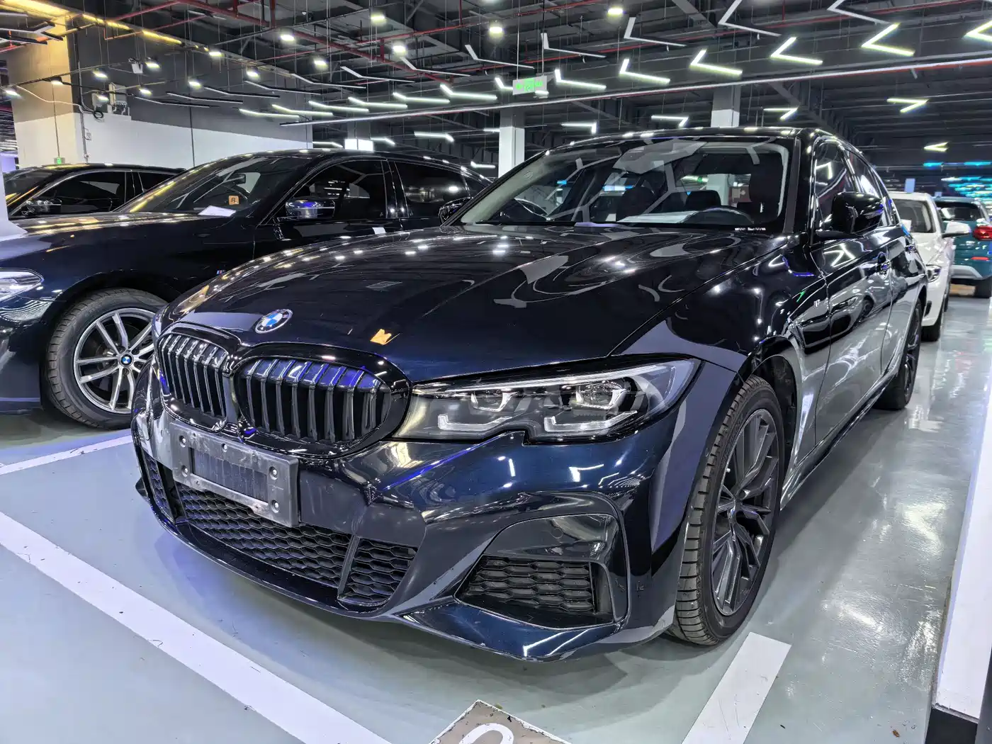 BMW 3 Series 2022 325i M Sport Shadow Edition