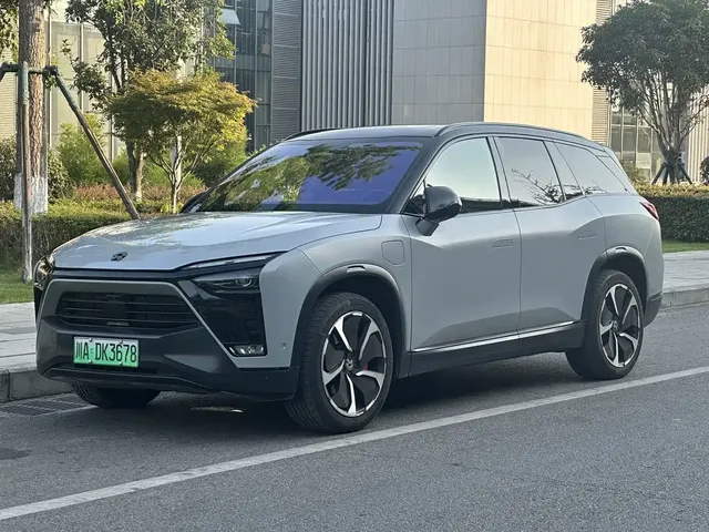 NIO ES8 2020 415KM Signature Edition 6-Seater