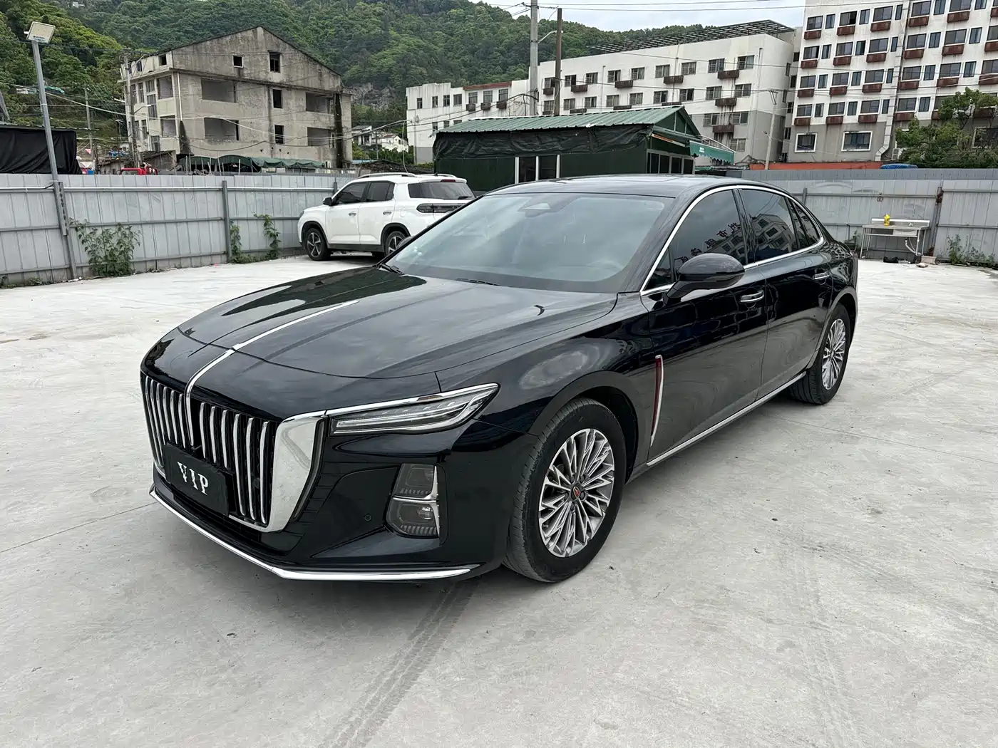 Hongqi H5 2023 1.5T DCT Smart Connect Flag Rhythm