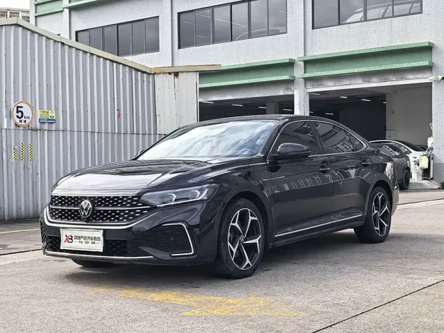 Volkswagen Passat 2024 380TSI Starlight Flagship Edition