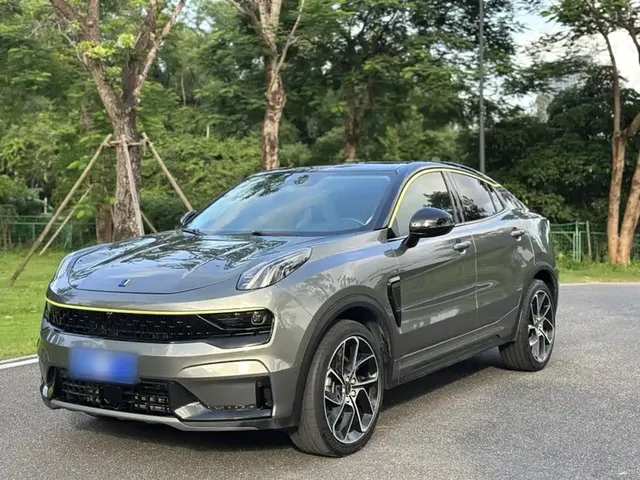 Lynk & Co 05 2020 2.0TD 2WD Shine Halo