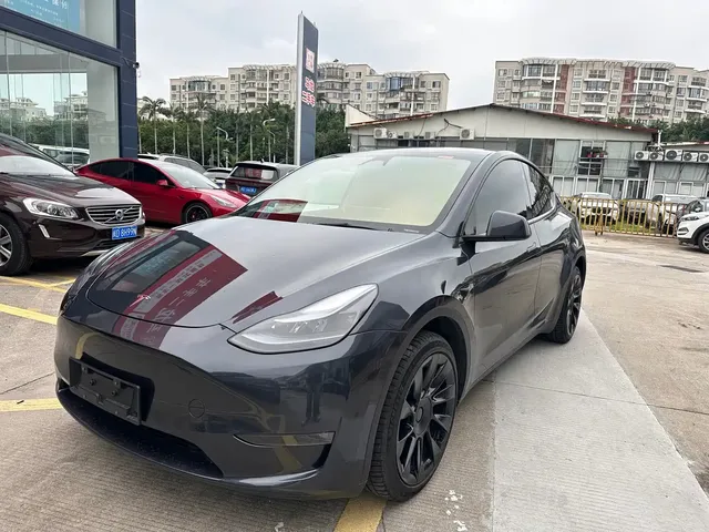 Tesla Model Y 2024 Long Range AWD