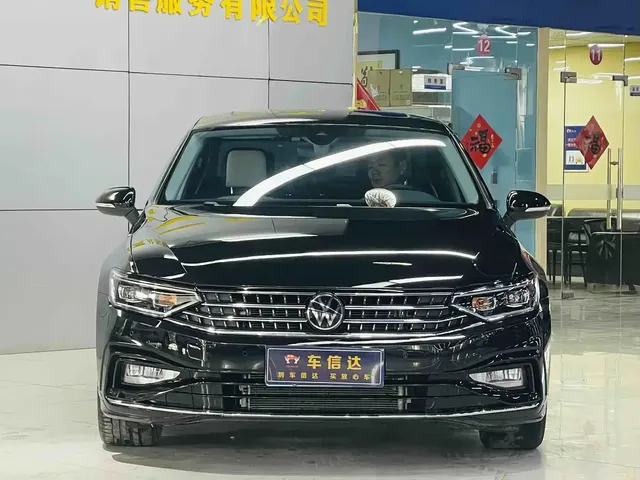 Volkswagen Magotan 2024 2 Million Units Public Sharing Edition 330TSI DSG Luxury
