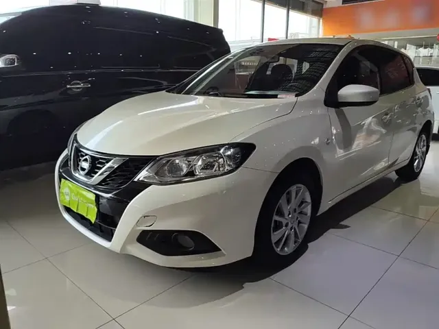 Nissan Tiida 2016 1.6L CVT Cool Edition