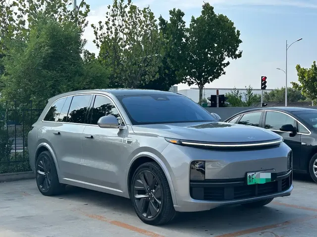 Li Auto Li L8 2023 Pro
