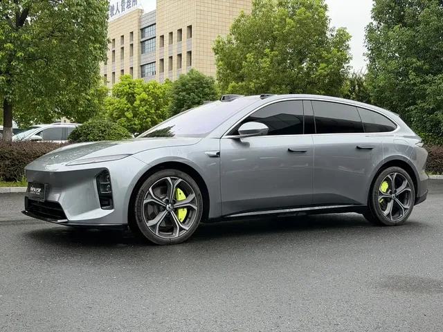 NIO ET5T 2025 75kWh Touring