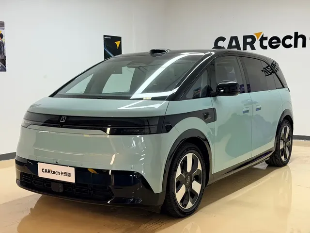 ZEEKR MIX 2025 Smart Driving Edition