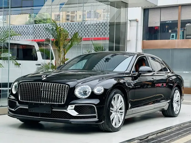 Bentley Flying Spur 2024 4.0T V8 Standard Edition