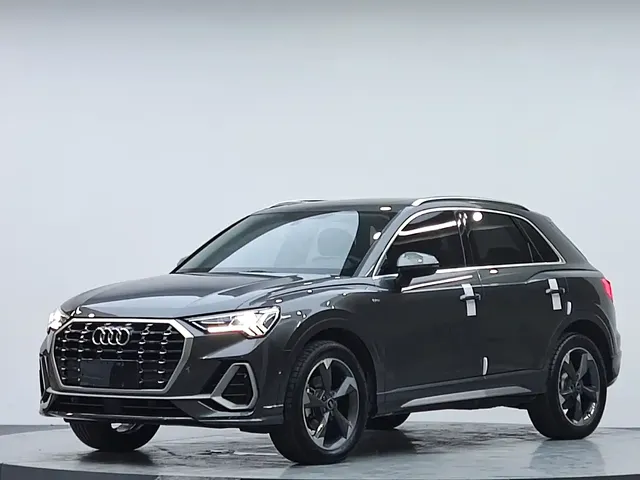 Audi Q3 2023 35 TFSI Fashion Dynamic (1.4T)