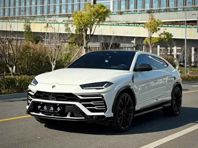 Lamborghini Urus 2021 4.0T V8