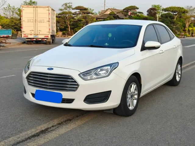 Ford Escort 2019 Facelift 1.5L Auto Premium Edition (TPMS) China VI