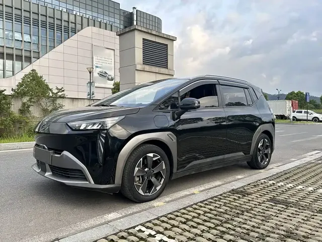 Aion Y 2022 70 Smart Leader Edition LFP