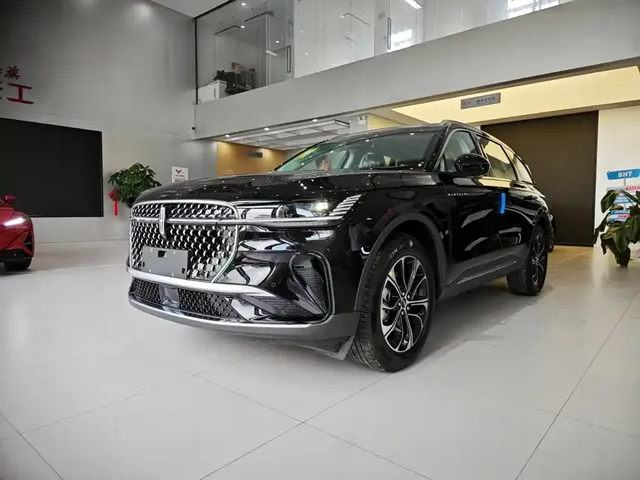 Lincoln Nautilus 2026 2.0T 4WD Luxury Edition