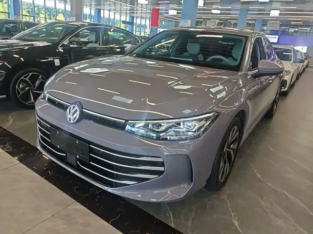 Volkswagen Passat 2025 Pro 380TSI Dragon Fortune Edition