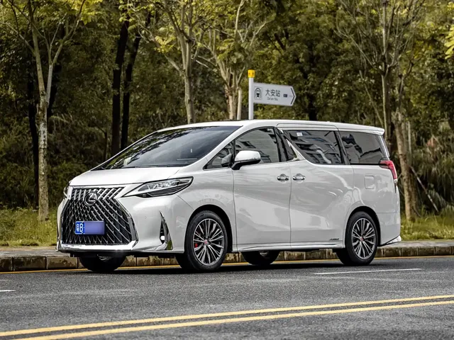 Lexus LM 2020 300h 4-Seat Imperial Edition
