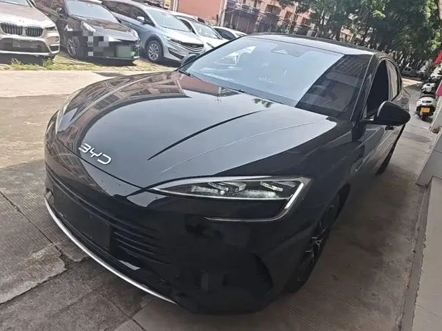 BYD Seal 2023 DM-i 1.5T 121km Premium