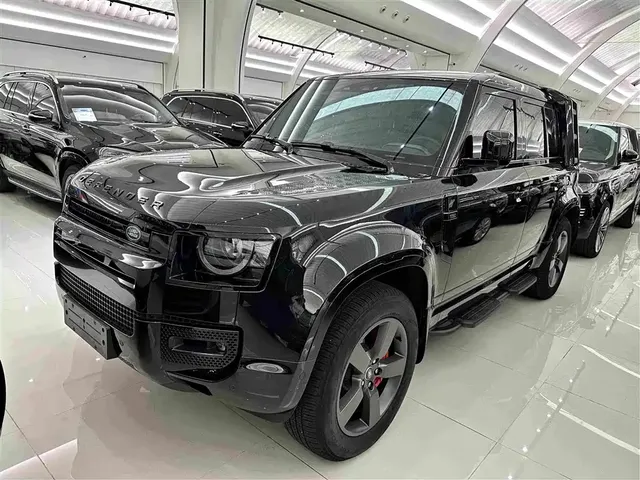 Land Rover Defender 2025 110 3.0T P400 -Dynamic HSE