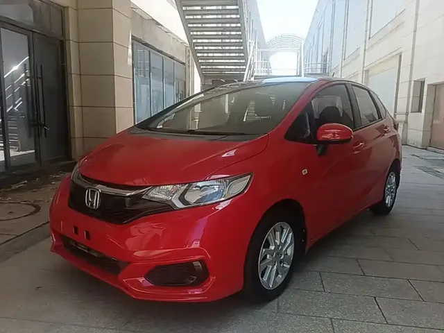Honda Fit 2018 1.5L CVT Comfort Sunroof Edition