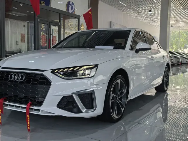 Audi A4L 2022 40 TFSI Fashion Dynamic