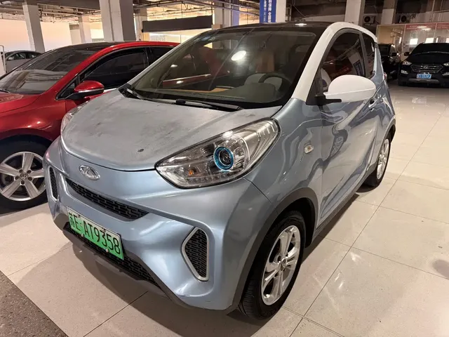 QQ New Energy Little Ant 2018 400 4-Seater Premium Smart Edition