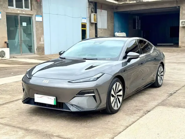 Geely Galaxy E8 2024 665km RWD Starship Voyager Edition