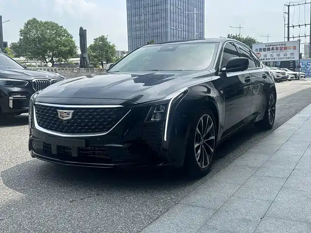 Cadillac CT5 2025 Model 28T Urban Sport Edition
