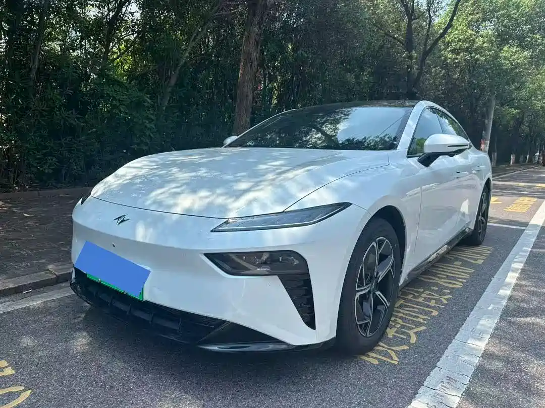 Dongfeng Yipai eπ007 2025 EREV 230Air Cruise Edition