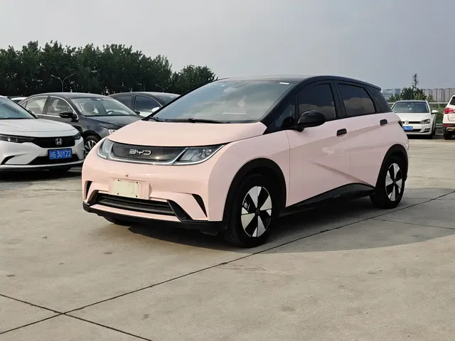BYD Dolphin 2023 420km Fashion Edition