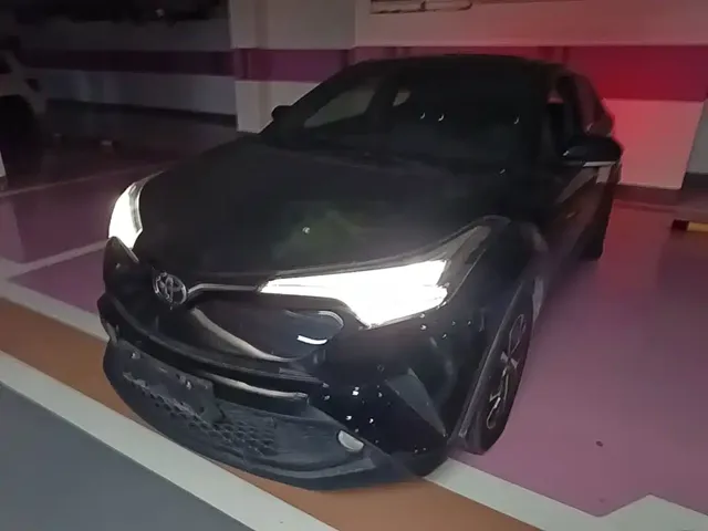 Toyota C-HR 2020 Model 2.0L Luxury